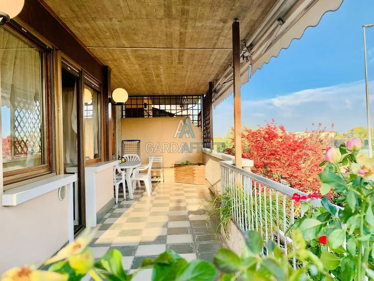 Plat Rif Apartment Desenzano del Garda 0*,  Italy