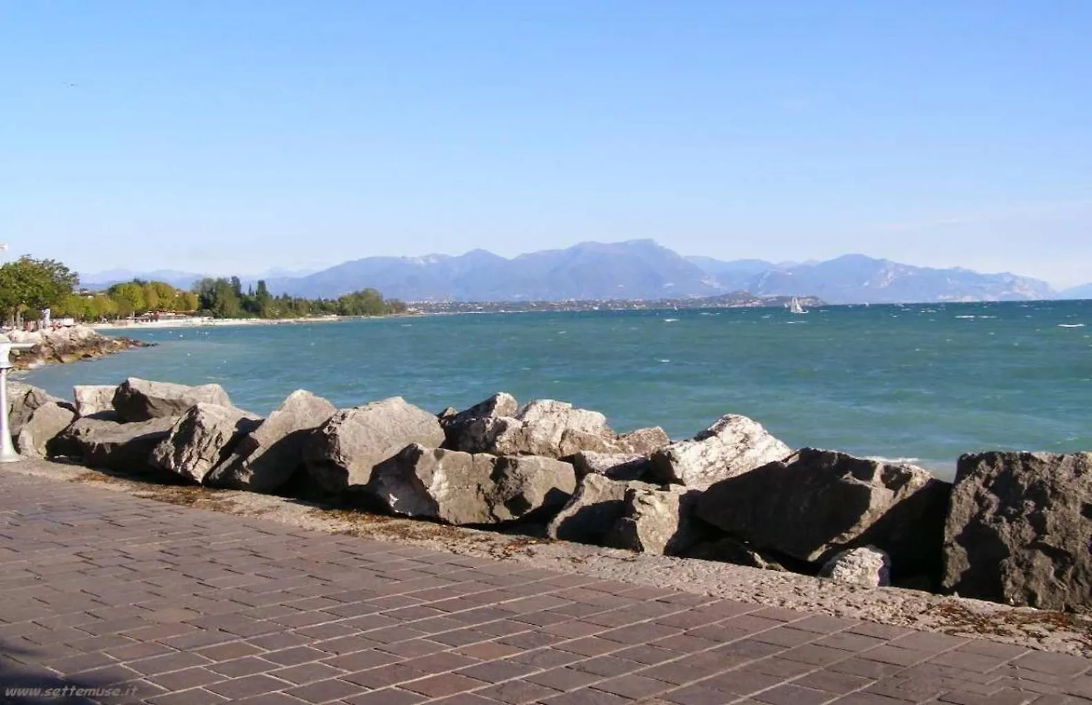 Plat Rif Apartment Desenzano del Garda 0*,